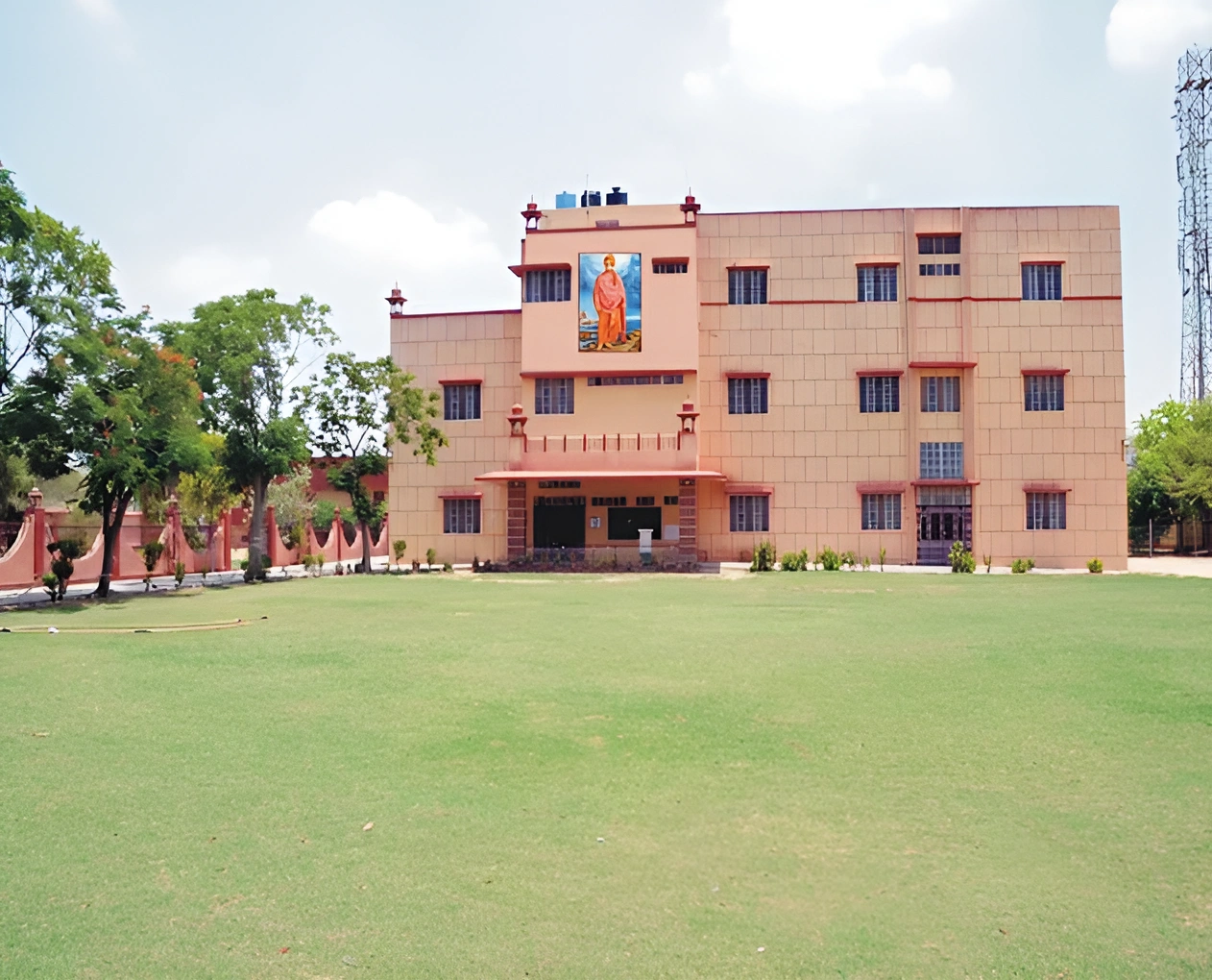 Saint Vivekanand School